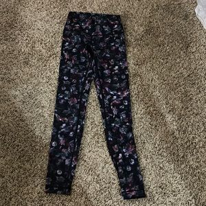 Size 4 Lululemon leggings. Still in perfect condition. Rarely worn.
